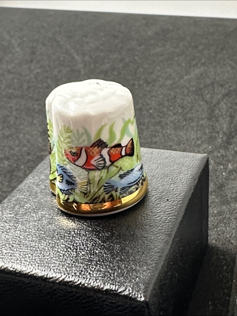 Hand-Painted Porcelain Fish Thimble with Gold Trim - White